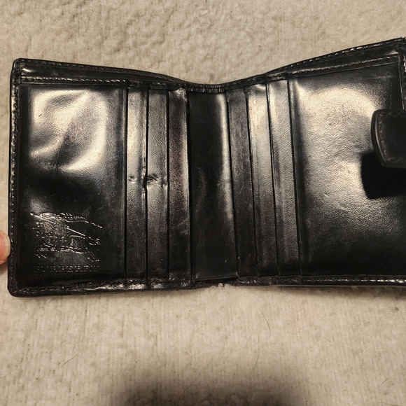 Burberry Wallet with Black Trim - Picture 3 of 9